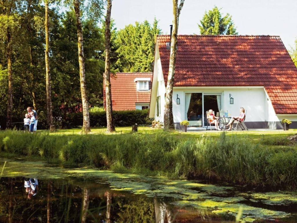 ホテル Landal Landgoed De Elsgraven Enter エクステリア 写真